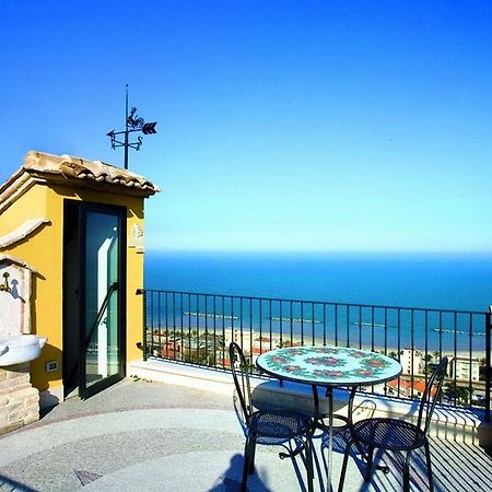 B&B La Torretta Sul Borgo グロッタンマーレ エクステリア 写真