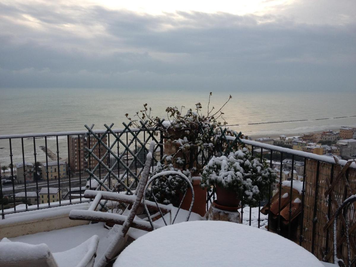 B&B La Torretta Sul Borgo グロッタンマーレ エクステリア 写真